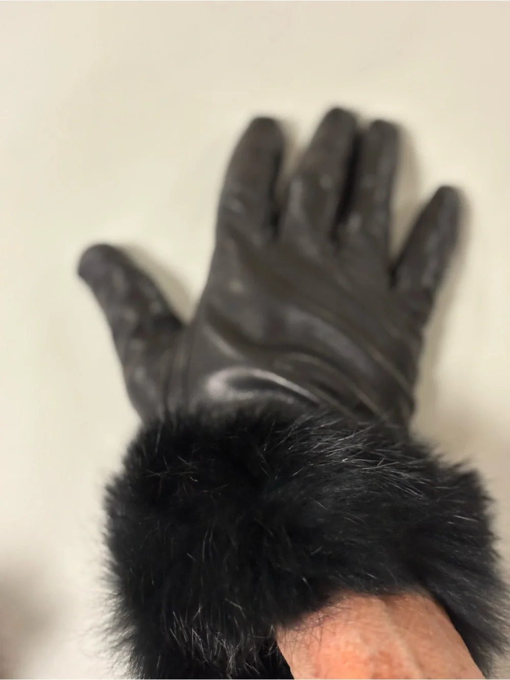 Black Leather Gloves with Faux Fur Cuff - Women Accessories Size 7 (Med)